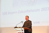 VDE Bayern Zukunftsforum 2023 - E-Mobility - Chancen und Herausforderungen für die Mobilitätswende VDE Bayern Zukunftsforum 2023 - E-Mobility - Chancen und Herausforderungen für die Mobilitätswende